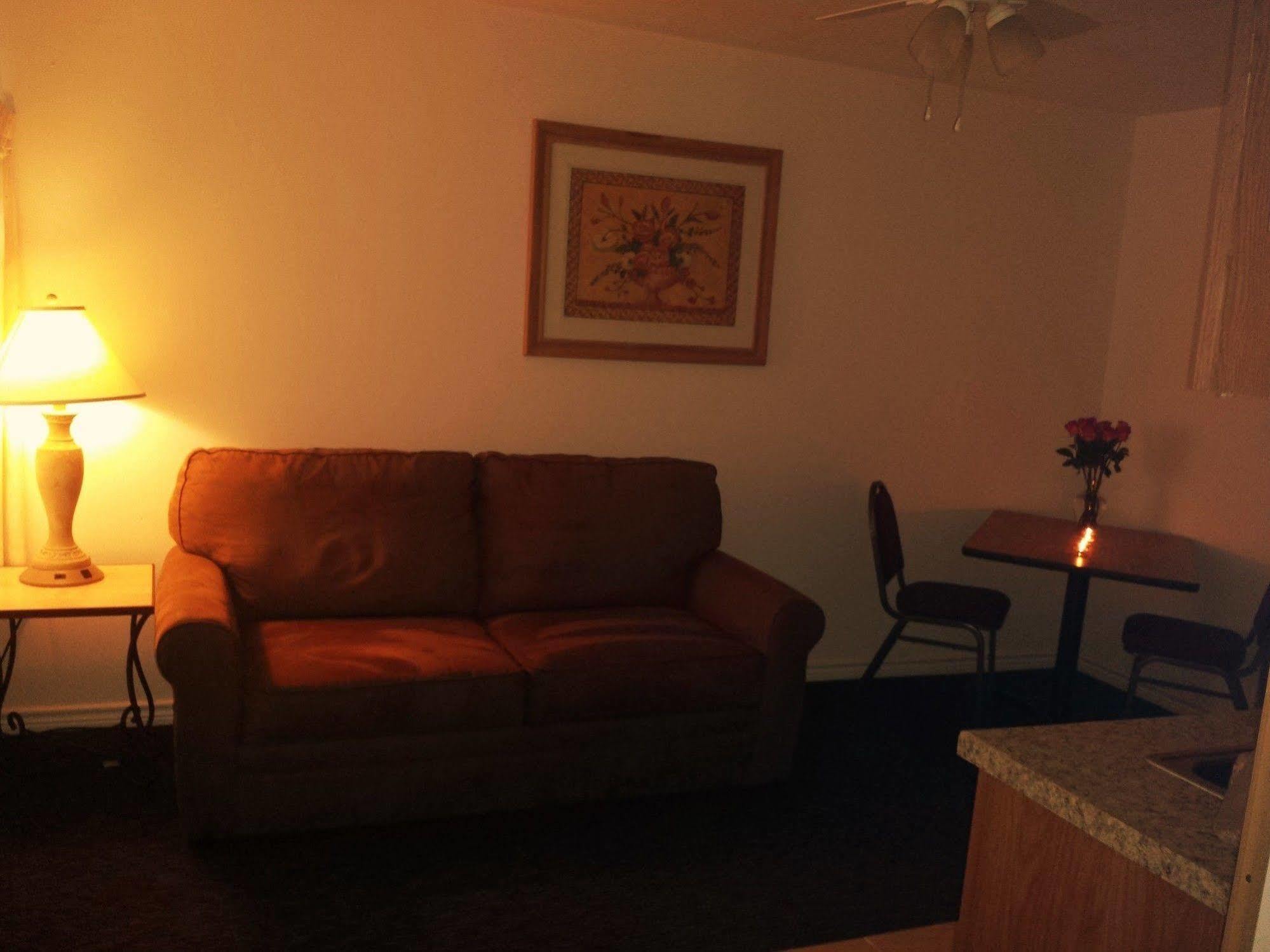 Hempstead Country Inn & Suites Kültér fotó